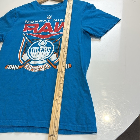 Official Edmonton Oilers x WWE Co-Brand Tee Blue Size Small - Picture 5 of 5